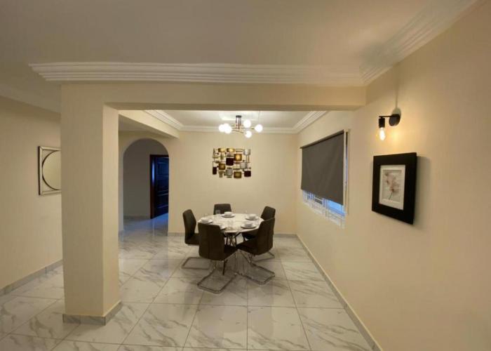 After 5 Apartment 1- 3 spacious en-suite bedrooms
