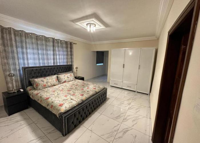After 5 Apartment 1- 3 spacious en-suite bedrooms
