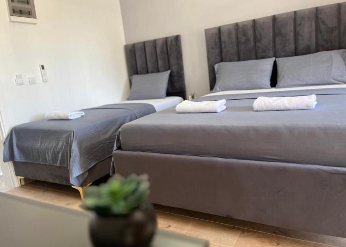 SUPREME Luxury Hotel