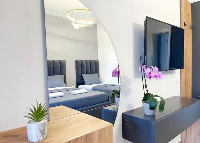 SUPREME Luxury Hotel