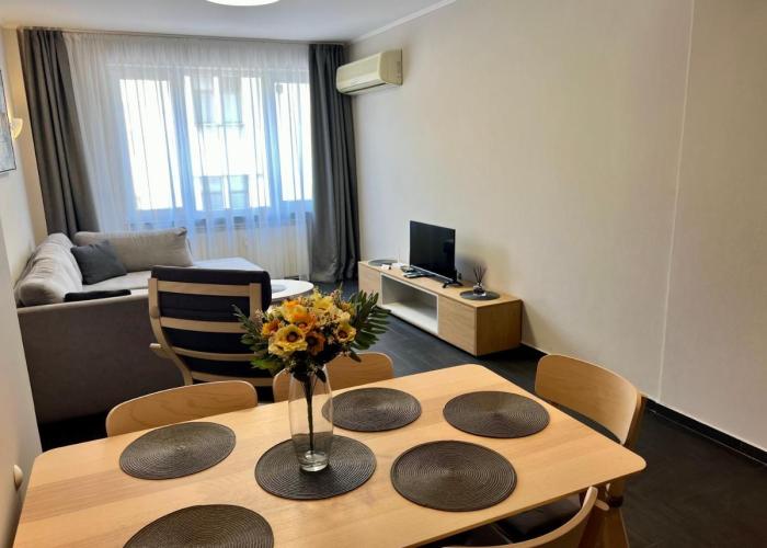 EXCELLENT LOCATION ! General Gurko apartment