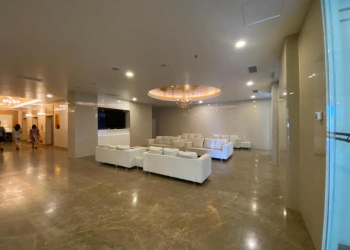 A Modern & Homely Studio with Pool and Gym