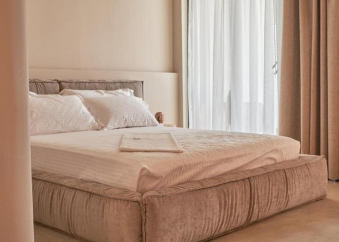 Azar Luxury Suites