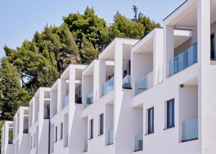 Azar Luxury Suites