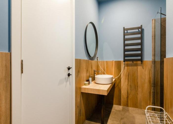 Viral 2 BR Photo Studio Loft