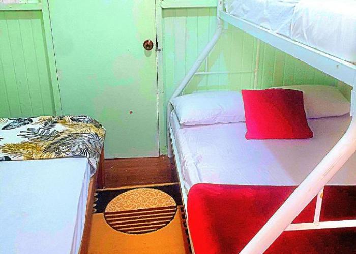 SMITH'S BNB ROOMS