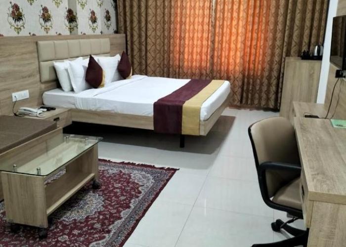Hotel Seth Murlidhar Seva Sadan-Near Prem Mandir