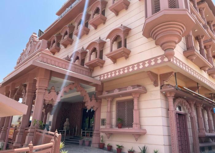 Hotel Seth Murlidhar Seva Sadan-Near Prem Mandir