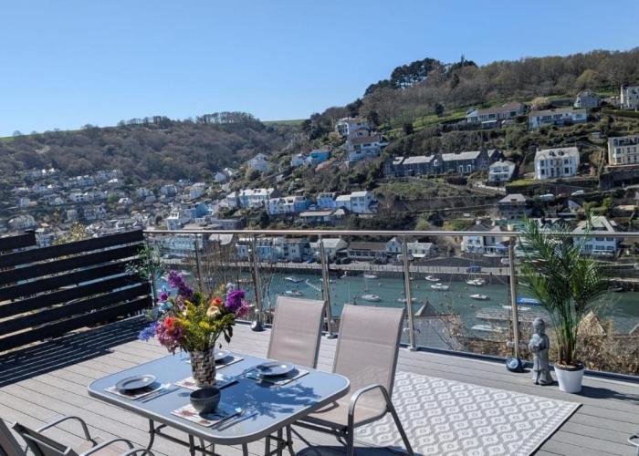 The Hillocks, Looe - Two Bedroom House with Fabulous Views of Looe Town and Harbour