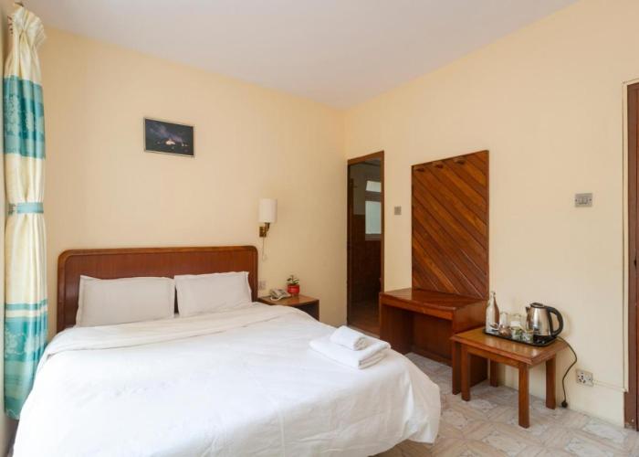 Hotel Sherwi Hyul