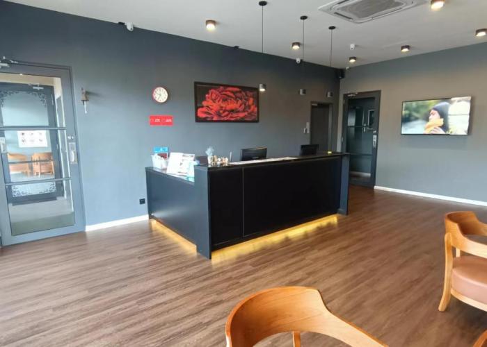 LEA GUEST HOUSE & CAFE Lukut