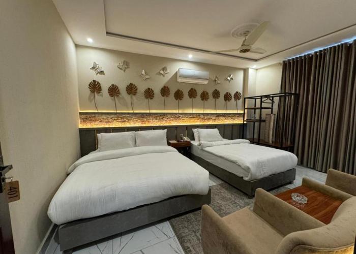 Shelton Boulevard Hotel Lahore