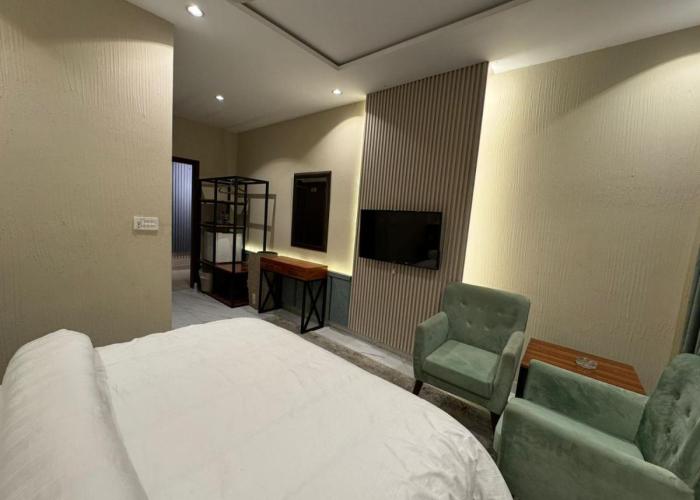 Shelton Boulevard Hotel Lahore