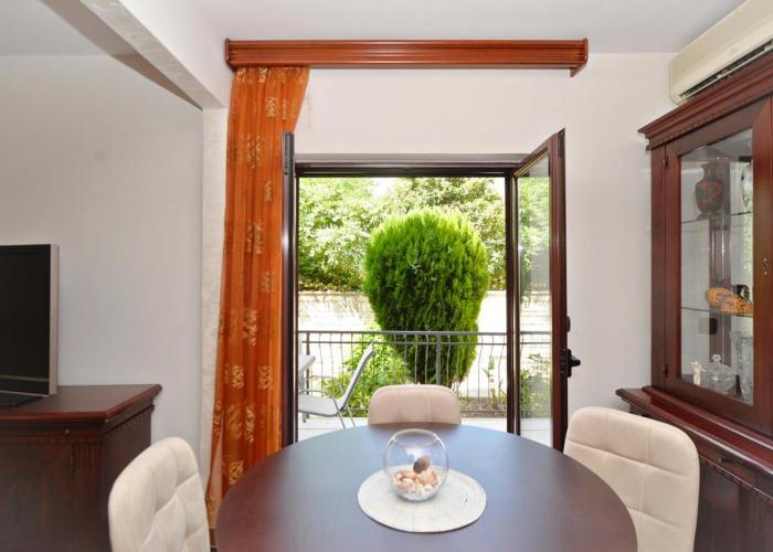 Apartment Nikolija
