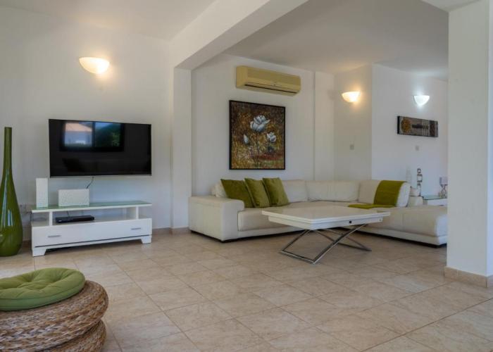 Lime 3-Bedroom Villa in Protaras