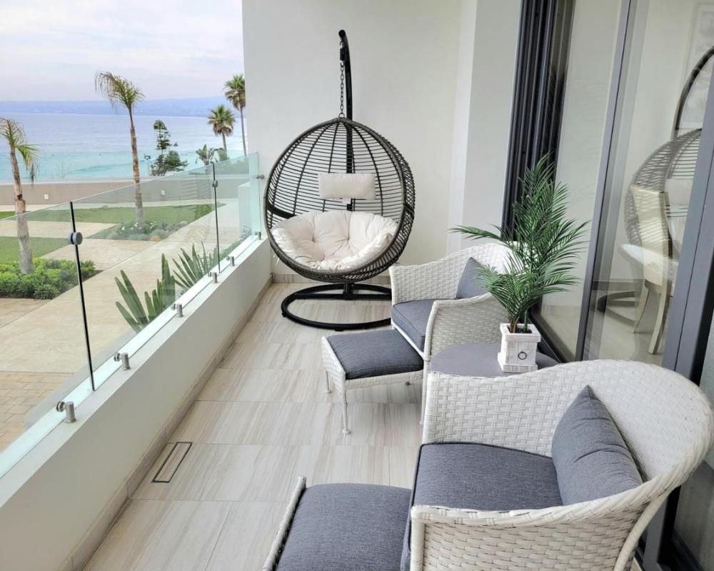 фото Seafront Condo Pool and Jacuzzi