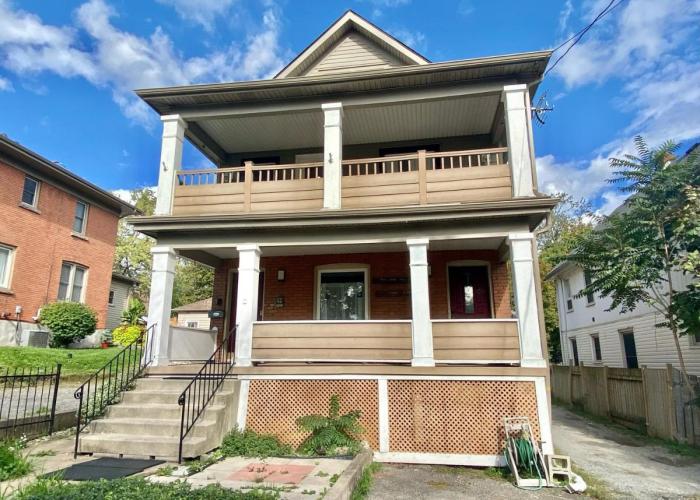 Cozy 1-bedroom loft with falls view 4mins to falls