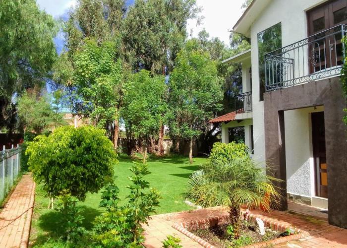Linda casa de campo rodeada de naturaleza y aventura
