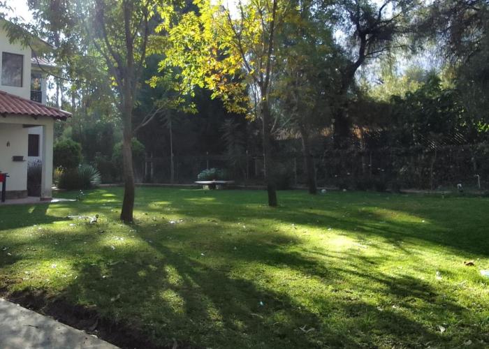 Linda casa de campo rodeada de naturaleza y aventura