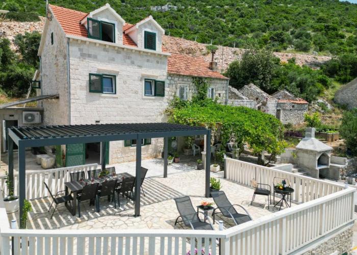 Luxury Villa Navis