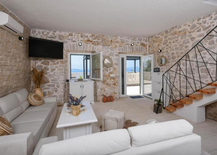 Luxury Villa Navis