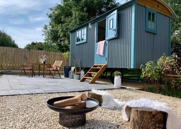 St. Kew Shepherd Huts