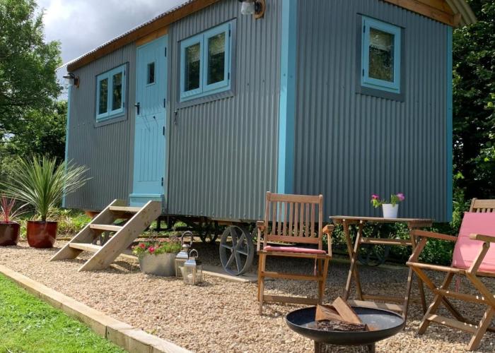 St. Kew Shepherd Huts