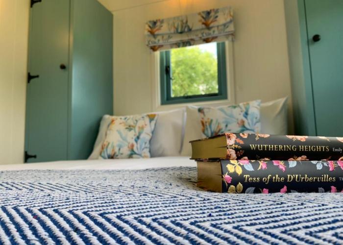 St. Kew Shepherd Huts
