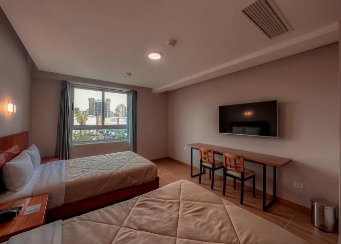 MIRAFLORES CITY HOTEL