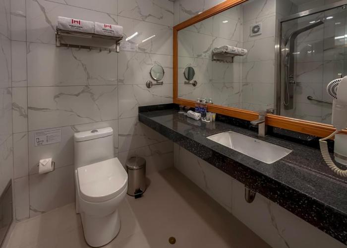 MIRAFLORES CITY HOTEL