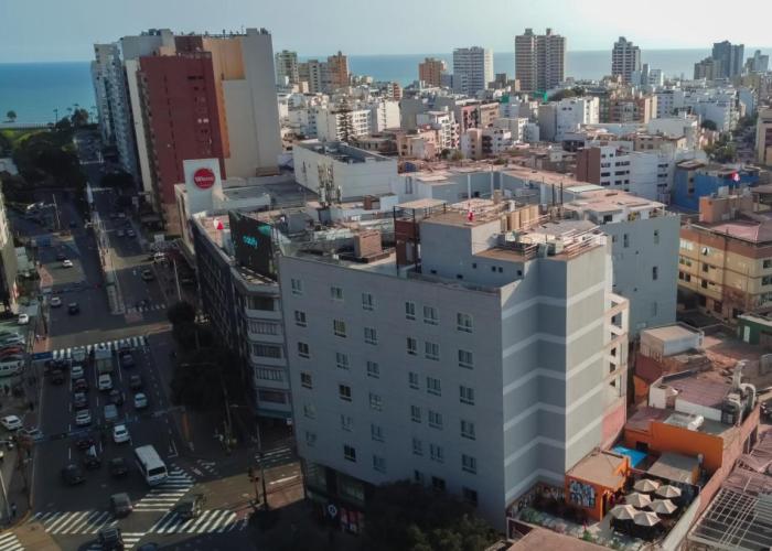 MIRAFLORES CITY HOTEL