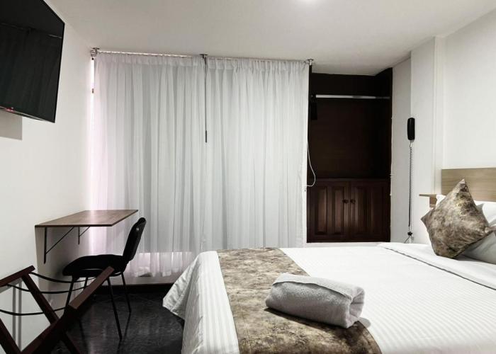 hotel versalles