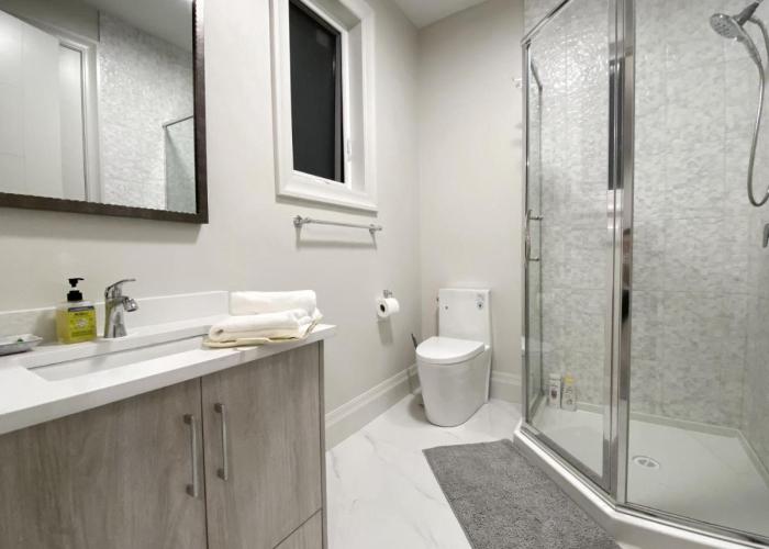 Guest suite in Richmond(Rose Garden Vacation)