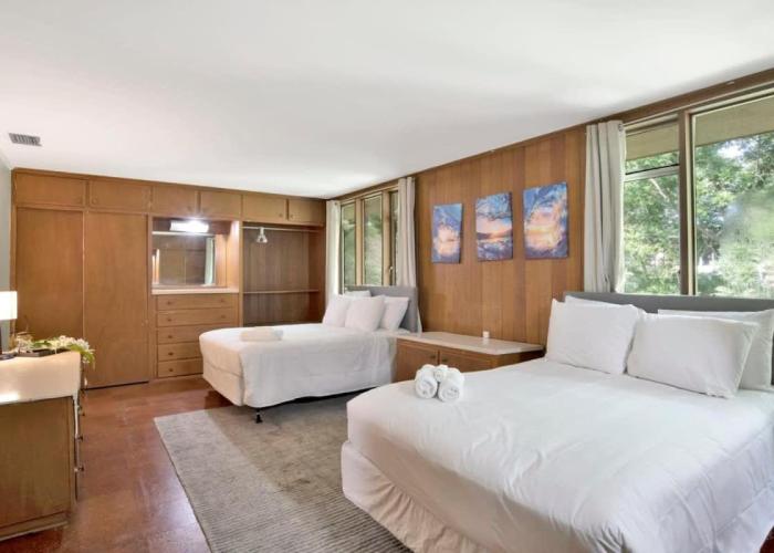 Midcentury Modern - Pool & Hot tub - Retro Retreat