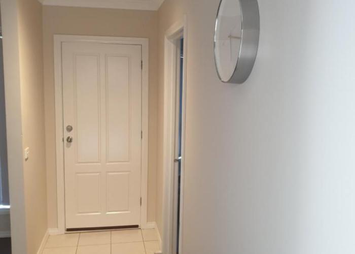 Ensuite room with Private Bath toilet CBD Airport