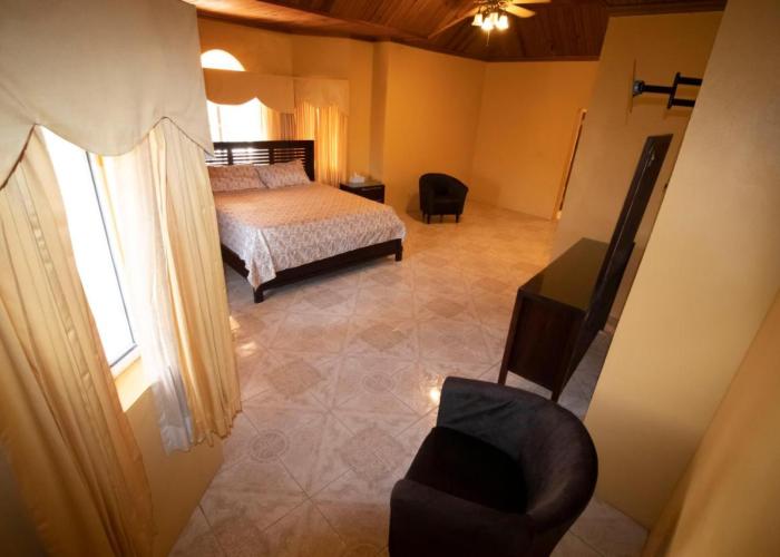 Round View Guest House
