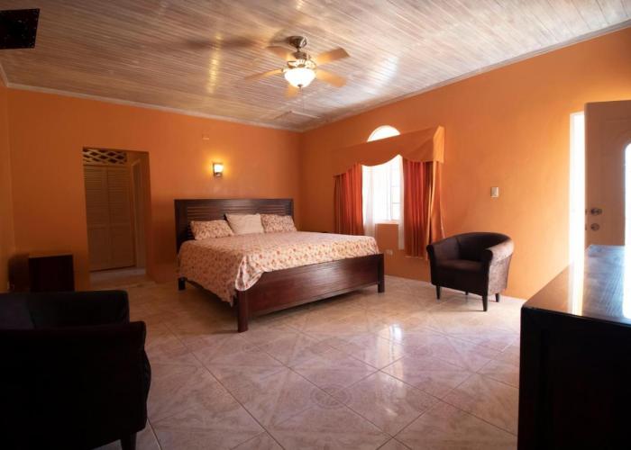 Round View Guest House