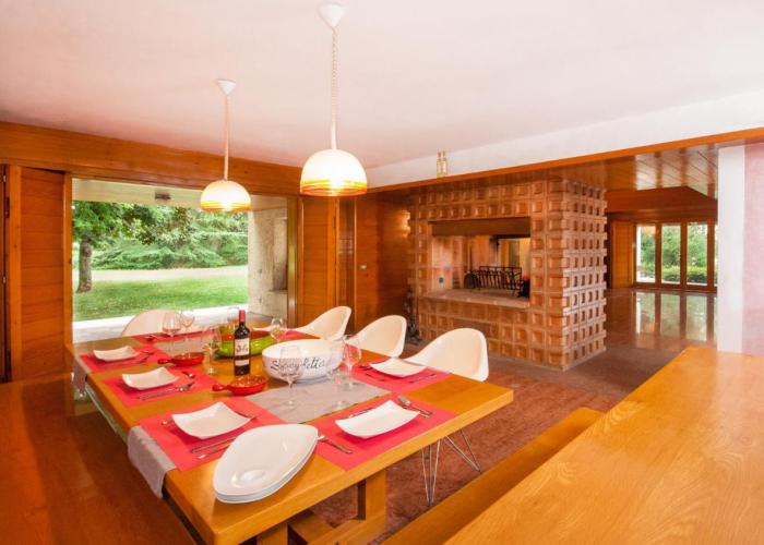 Villa di design con grande parco
