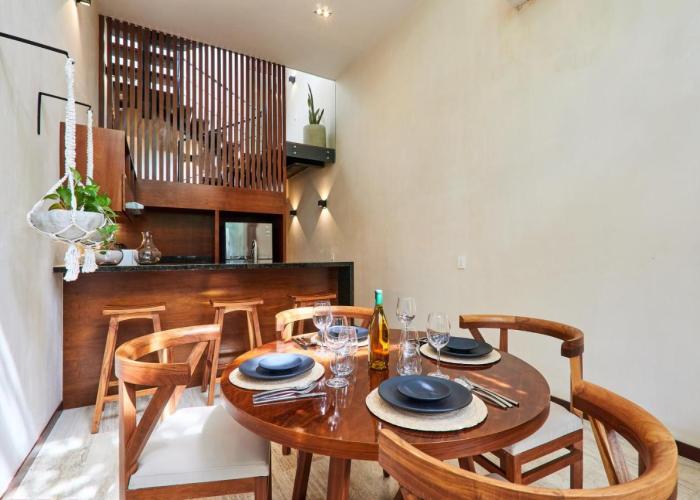 Dhalia - Private roof with pool & Beach Club Access
