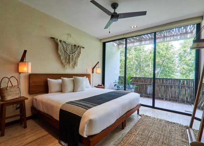 Dhalia - Private roof with pool & Beach Club Access