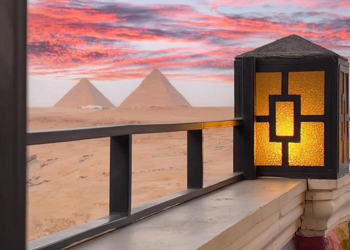 Atlantis Pyramids Inn New