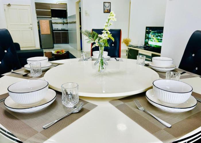 Cozy 1-10 pax 4QBeds 2SBeds Shah Alam Sec7, I-city