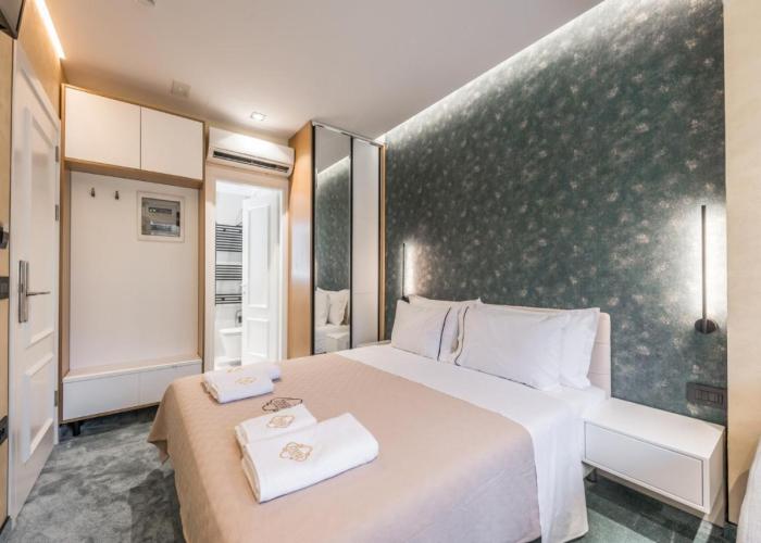Piazza Luxury Apartments