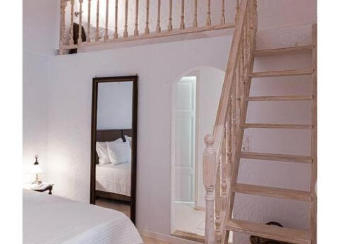 Apanemo seaside house