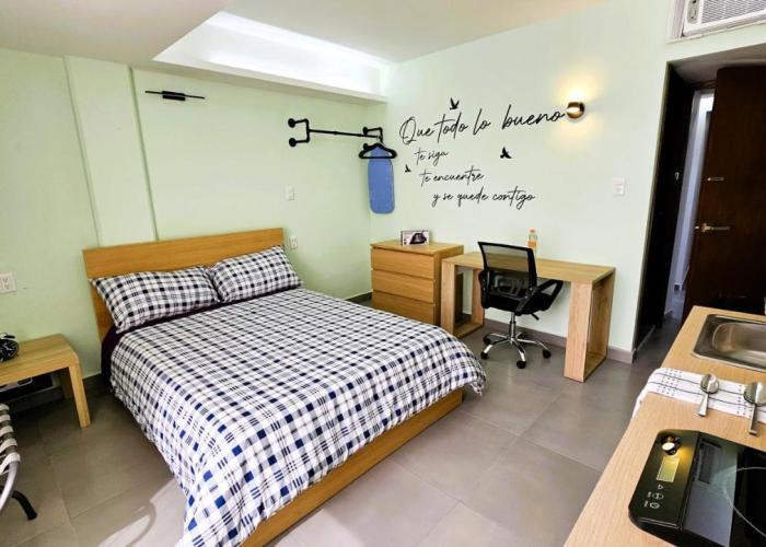 A09 EXECUTIVE SUITE at IZCALLI - TEPOTZOTLAN Families, Tourists & Travelers Choice Students Companies Executives WELCOME!!! 5min Izcalli-15min Esmeralda-20min Sátelite-25min AIFA