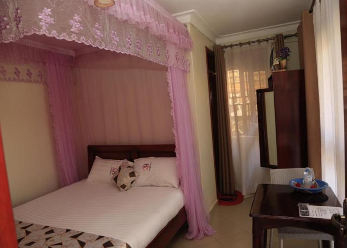 Jatheo Hotel Rwentondo