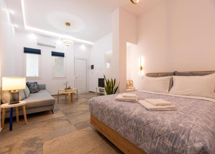 Valhalla - Brand New Airport Apt.