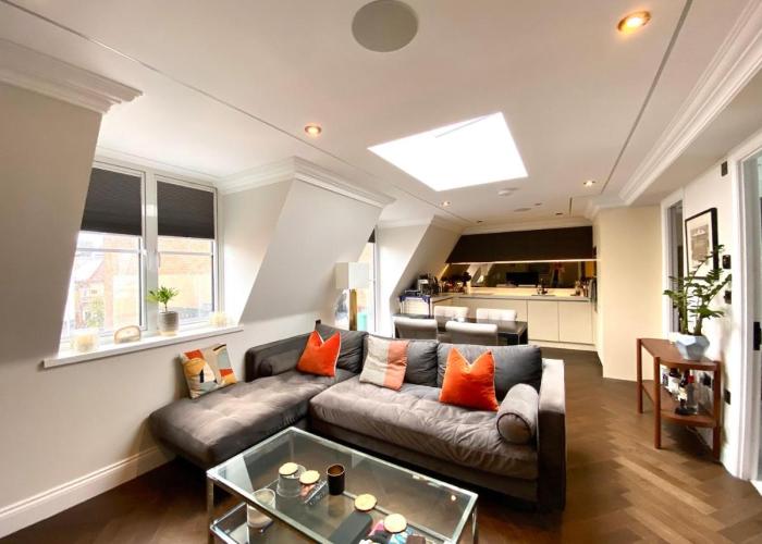 Beautiful Penthouse in centre of Winchester