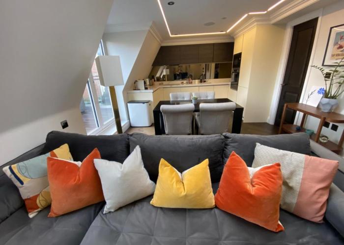Beautiful Penthouse in centre of Winchester