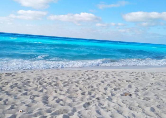 احلى بحر واجمل صيف واجمل شاطئ فى الساحل الشمالى